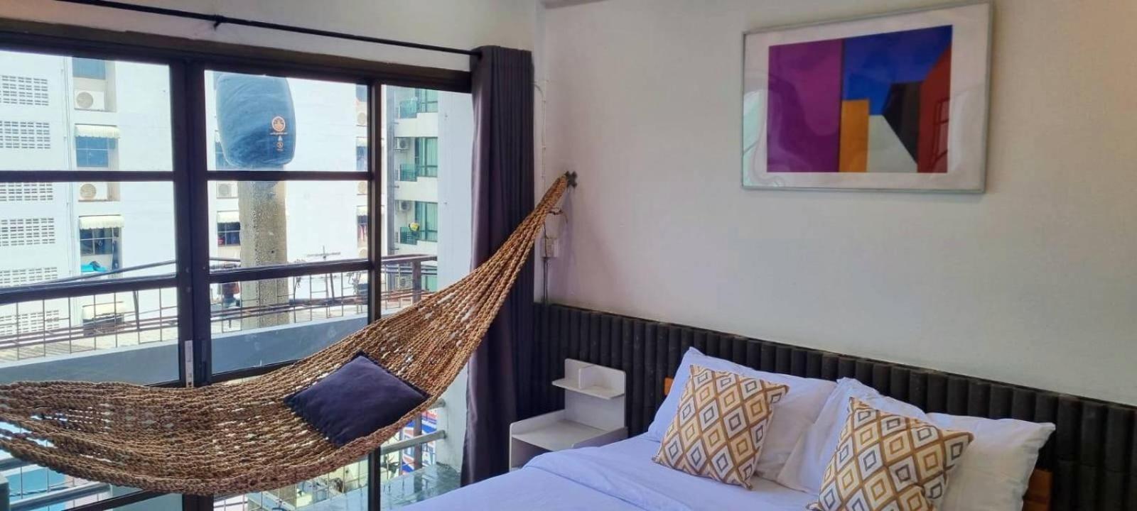 Haus Sathorn 11 Residence Бангкок Экстерьер фото